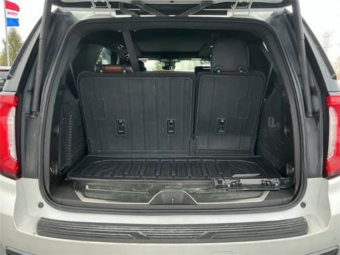 Used 2023 GMC Yukon Denali Ultimate image 31