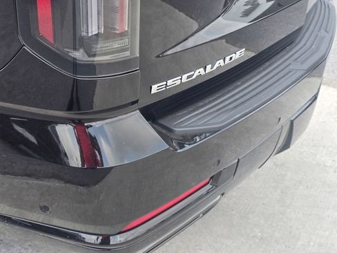 New 2026 Cadillac Escalade Platinum Sport AWD/4WD image 11