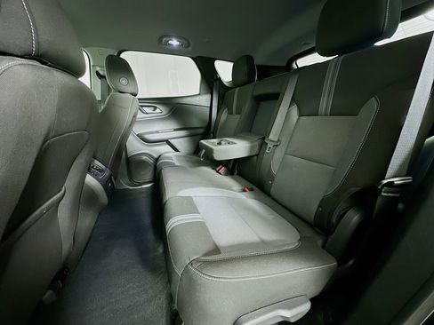 Used 2025 Chevrolet Blazer LT image 26