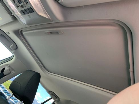 Used 2025 Toyota RAV4 XLE w/ Convenience Package image 30