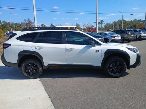 Certified 2024 Subaru Outback Wilderness image 4