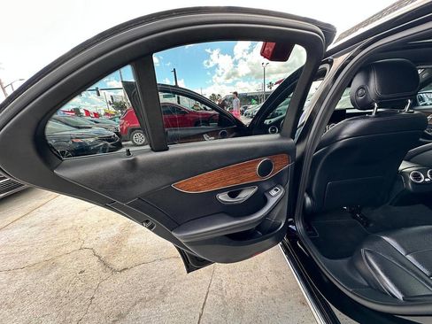 Used 2019 Mercedes-Benz C 300 Sedan image 9