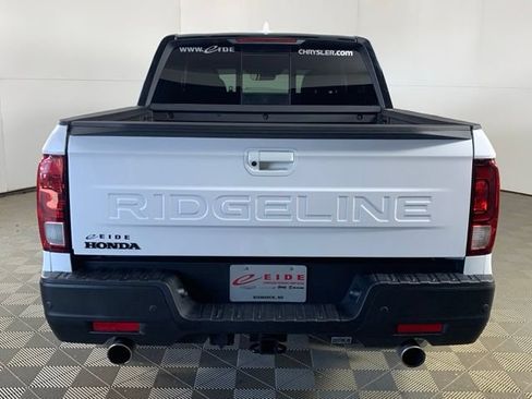 Used 2025 Honda Ridgeline Black Edition image 15