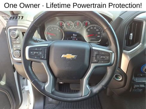 Used 2020 Chevrolet Silverado 1500 LTZ AWD/4WD image 15