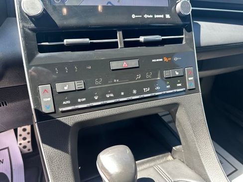 Used 2020 Toyota Avalon XSE w/ All Weather Liner Package FWD image 31