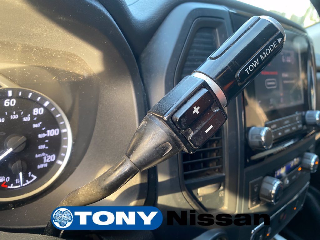 Used 2023 Nissan Titan SV w/ SV Convenience Package RWD image 16
