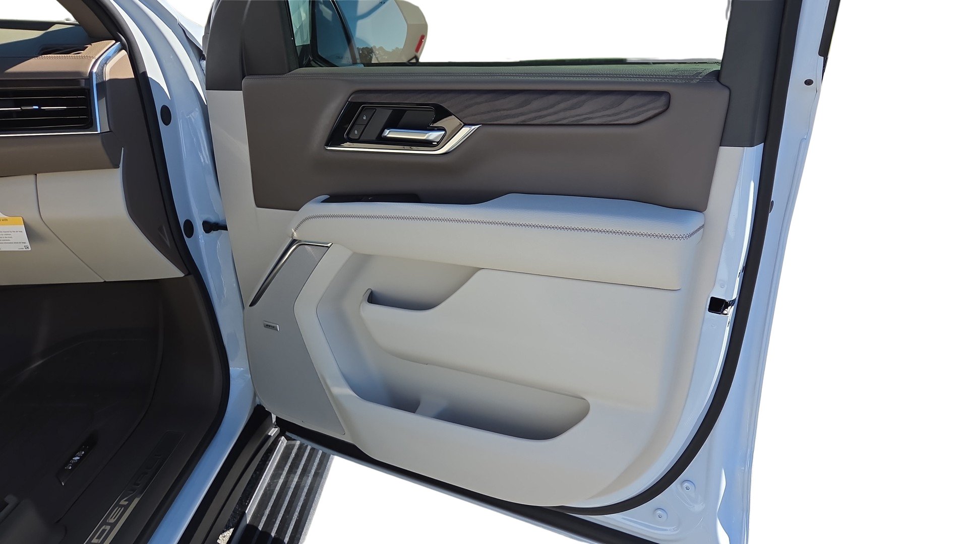 New 2026 GMC Yukon Denali w/ Denali Reserve Package RWD image 15