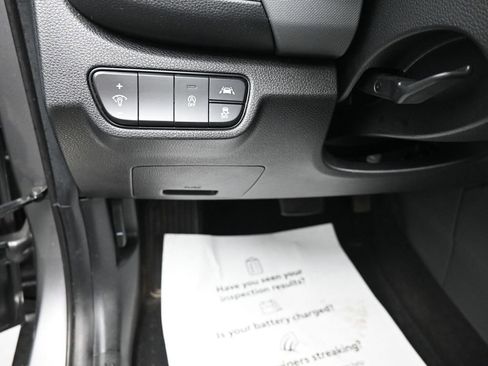 Used 2023 Kia Seltos LX image 16