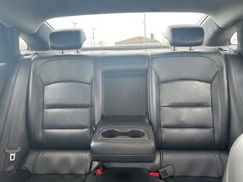 Used 2018 Chevrolet Malibu LT w/ Leather Package image 32