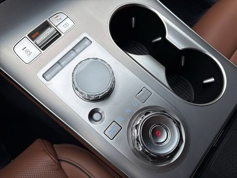 New 2026 Genesis GV70 2.5T Advanced image 5