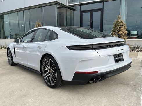 New 2026 Porsche Panamera 4 image 3