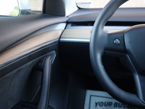 Used 2023 Tesla Model 3 Standard Range RWD image 30