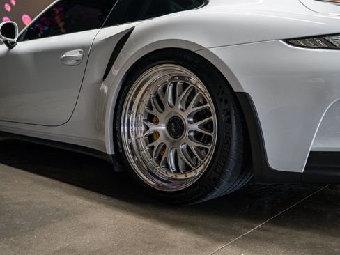 Used 2016 Porsche 911 GT3 RS RWD image 19