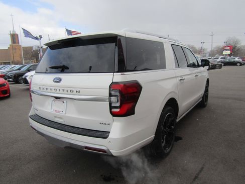 Used 2023 Ford Expedition Max Platinum image 6