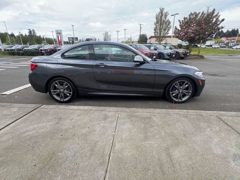 Used 2015 BMW M235i Coupe image 6