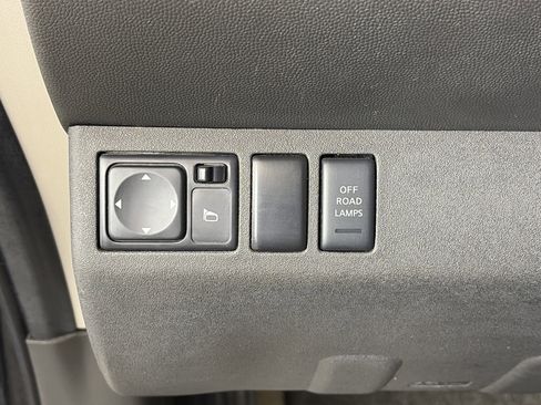 Used 2013 Nissan Xterra PRO-4X w/ Pro-4x Leather Pkg image 26