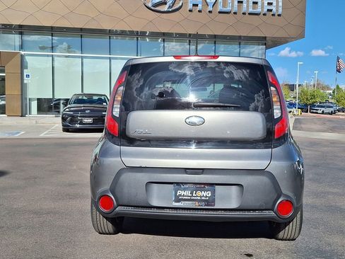 Used 2014 Kia Soul FWD image 4