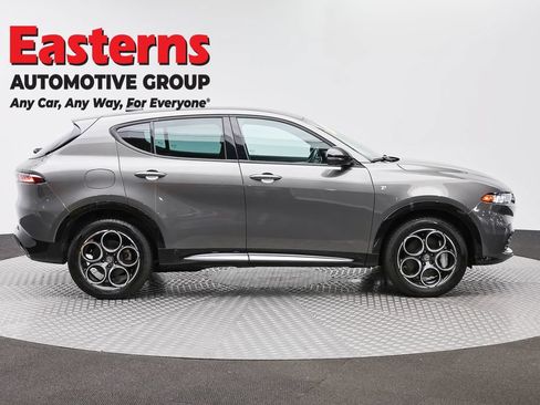 Used 2024 Alfa Romeo Tonale Ti AWD/4WD image 4