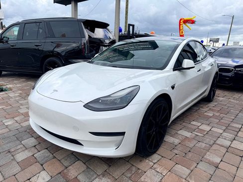 Used 2021 Tesla Model 3 Standard Range Plus RWD image 5