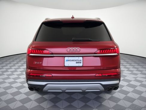 Used 2022 Audi SQ7 Prestige AWD/4WD image 11