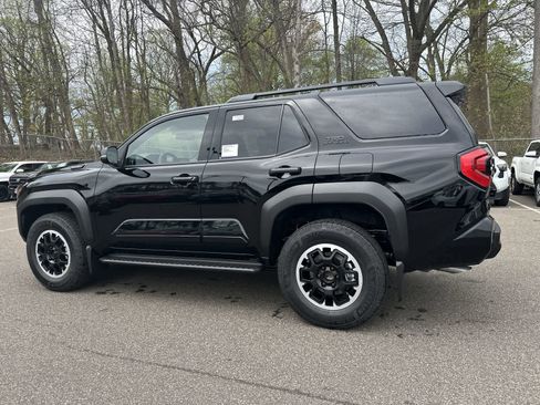 New 2026 Toyota 4Runner TRD Off-Road AWD/4WD image 18