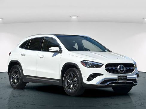 Certified 2026 Mercedes-Benz GLA 250 image 9