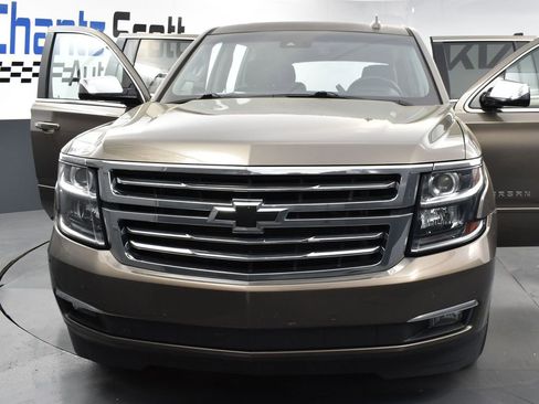 Used 2016 Chevrolet Suburban LTZ image 25