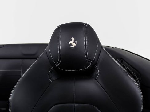 Used 2016 Ferrari California T image 46