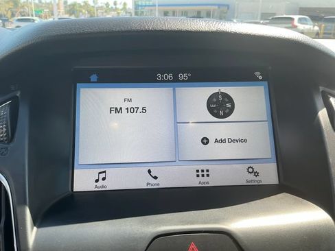 Used 2018 Ford Focus SEL FWD image 19