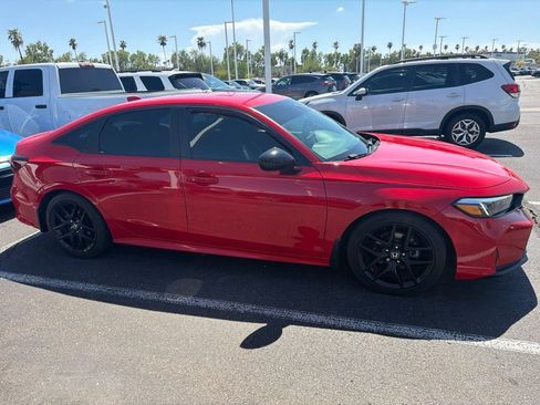 Used 2025 Honda Civic Sport image 3
