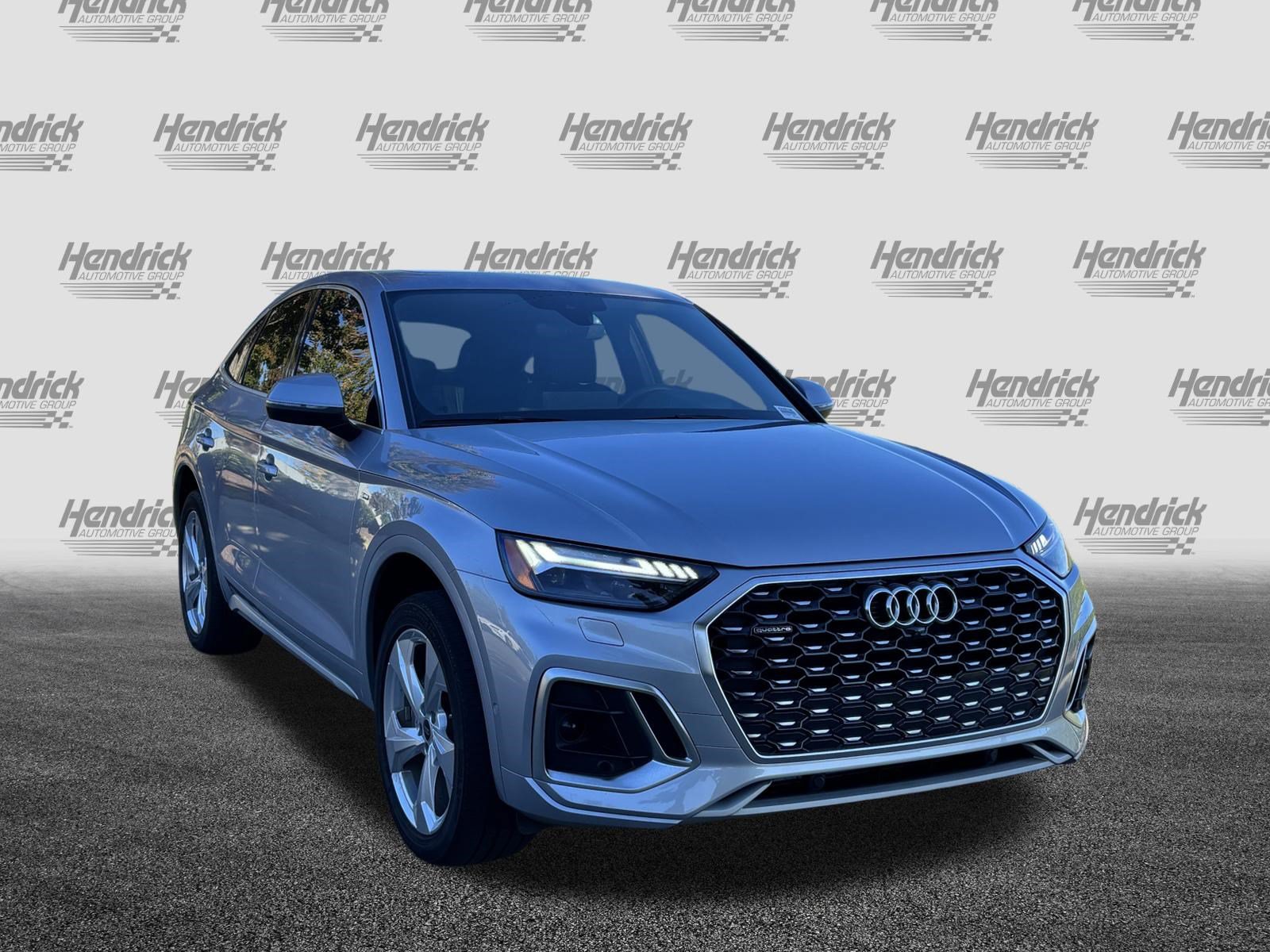 Used 2023 Audi Q5 2.0T Prestige w/ Prestige Package AWD/4WD image 2