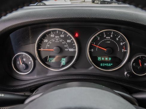 Used 2018 Jeep Wrangler Unlimited Sport AWD/4WD image 31