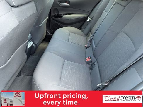 Used 2025 Toyota Corolla Hatchback w/ SE Package FWD image 11