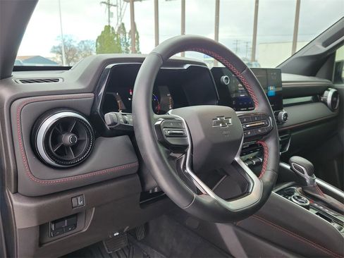 Used 2023 Chevrolet Colorado Z71 w/ Z71 Convenience Package 2 image 21