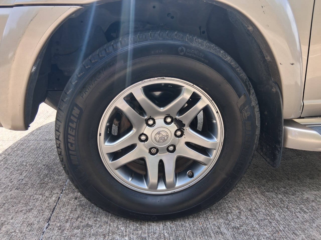 Used 2007 Toyota Sequoia SR5 RWD image 21