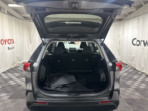 Used 2022 Toyota RAV4 LE image 16
