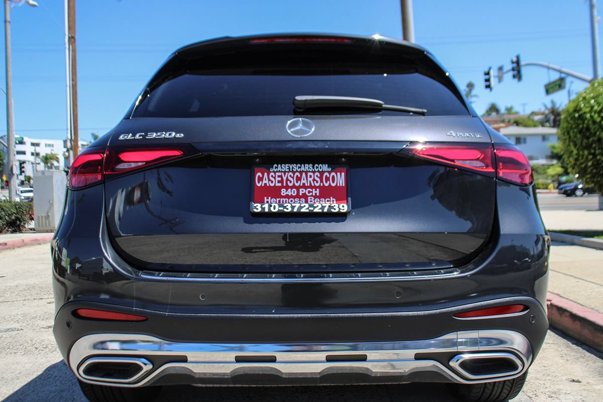 Used 2025 Mercedes-Benz GLC 350e 4MATIC image 5