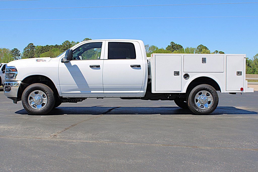 Used 2026 RAM 3500 Tradesman w/ Chrome Appearance Group A AWD/4WD image 8