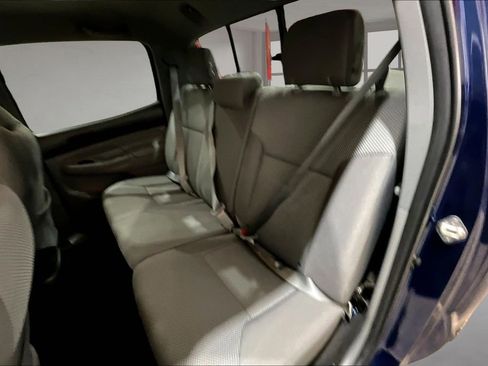 Used 2015 Toyota Tacoma 4x4 Double Cab w/ TRD Off-Road Package image 23