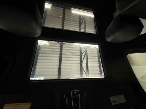 Used 2016 Mercedes-Benz GLE 350 w/ Premium Package image 37