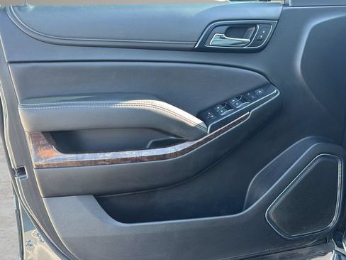 Used 2019 Chevrolet Tahoe LS AWD/4WD image 16