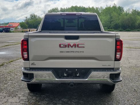 New 2026 GMC Sierra 1500 SLE w/ Preferred Package AWD/4WD image 6