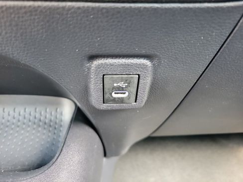 Used 2025 Toyota Corolla LE FWD image 10