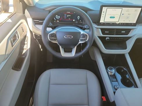 New 2026 Ford Explorer Active w/ Active Comfort Package AWD/4WD image 7