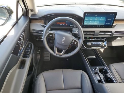 New 2026 Lincoln Corsair Grand Touring AWD/4WD image 16