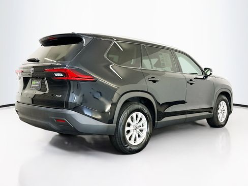 Used 2025 Toyota Grand Highlander XLE image 9