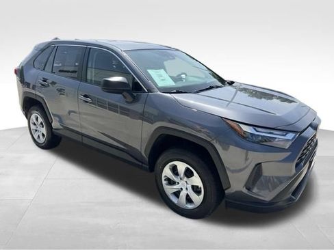 Used 2023 Toyota RAV4 LE AWD/4WD image 12