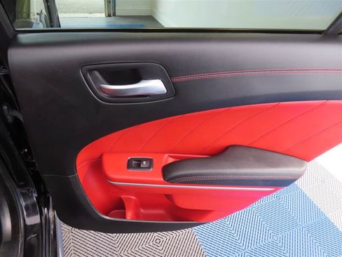 Used 2022 Dodge Charger Scat Pack RWD image 31