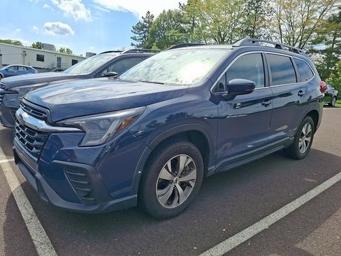 Used 2024 Subaru Ascent Premium w/ Convenience Package AWD/4WD image 2