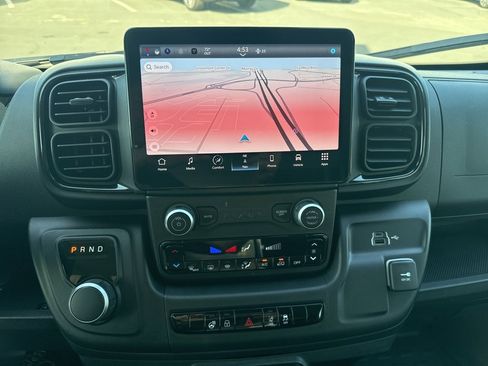 Used 2024 RAM ProMaster 3500 w/ Delivery Van Package image 24